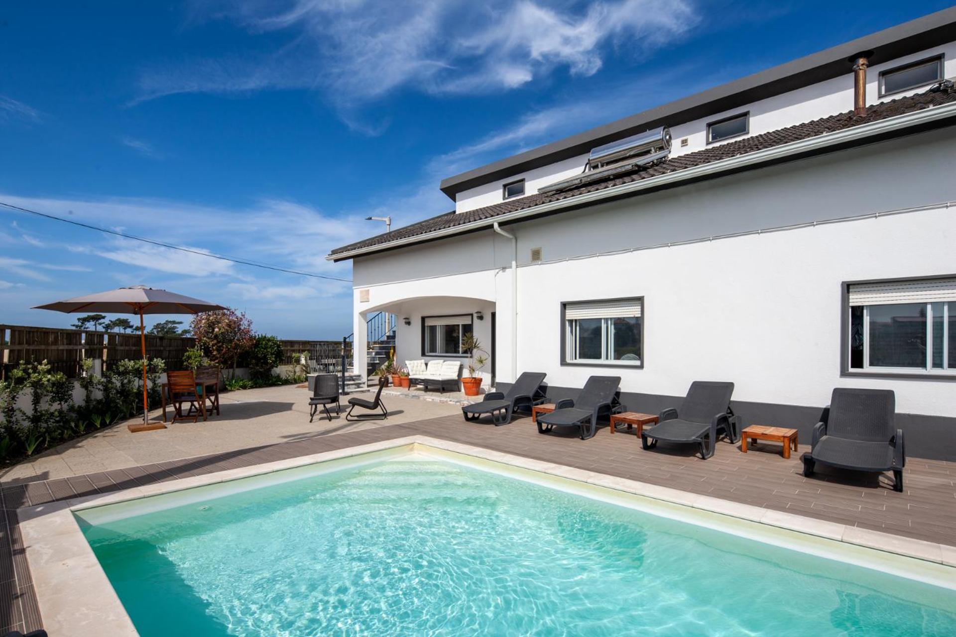 Silvercoast - Swimming Pool & Jacuzzi Apartment